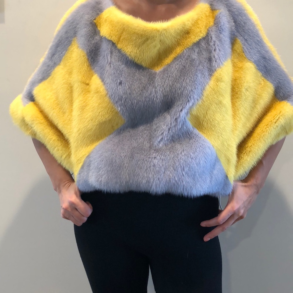 Real mink jacket. Can be worn two ways.